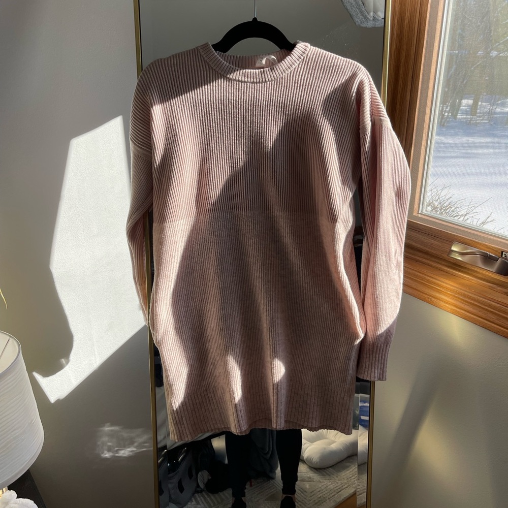 LULULEMON TUNIC SWEATER